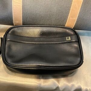 Dunhill Doc Kit/toiletries bag Black Leather    4-H10Ea